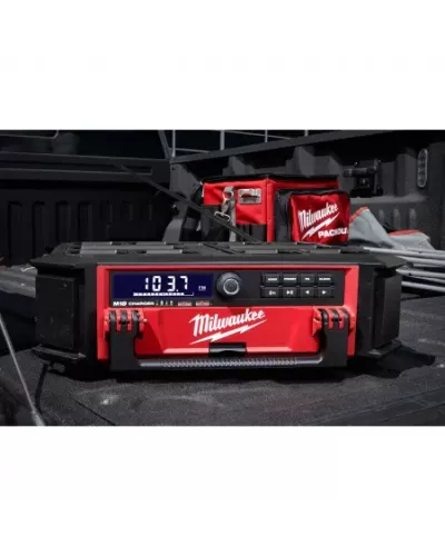 Аккумуляторное радио DAD+/зарядное устройство M18 PRCDAB+-0 PACKOUT с Bluetooth Milwaukee
