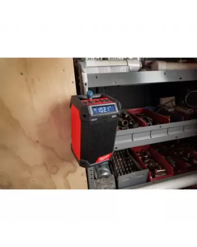 Радио DAB+ / зарядное устройство c Bluetooth Milwaukee