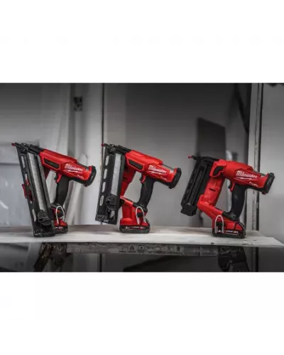 Аккумуляторный гвоздезабиватель(нейлер) с наклонным магазином Milwaukee M18 FN16GA-202X FUEL (Арт. 4933478092)