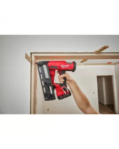 Аккумуляторный гвоздезабиватель(нейлер) с наклонным магазином Milwaukee M18 FN16GA-202X FUEL (Арт. 4933478092)