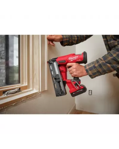 Аккумуляторный гвоздезабиватель(нейлер) с наклонным магазином Milwaukee M18 FN16GA-202X FUEL (Арт. 4933478092)