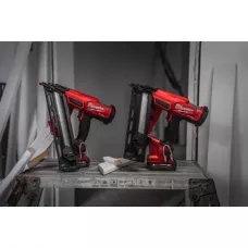 Аккумуляторный гвоздезабиватель(нейлер) с наклонным магазином Milwaukee M18 FN16GA-202X FUEL (Арт. 4933478092)