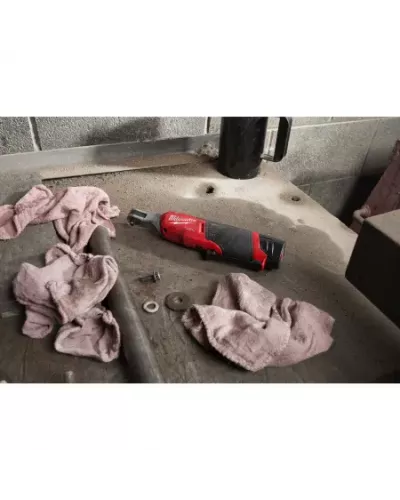 Аккумуляторная субкомпактная импульсная трещотка Milwaukee M12 FHIR14-0 FUEL (1/4'')  (Арт. 4933478171)