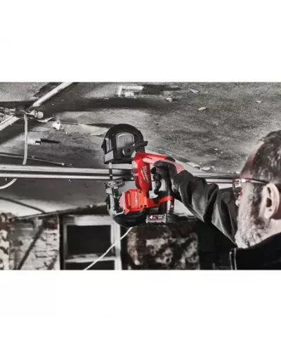 M12 FUEL™ Субкомпактная ленточная пила 64 мм M12 FBS64-402C Milwaukee