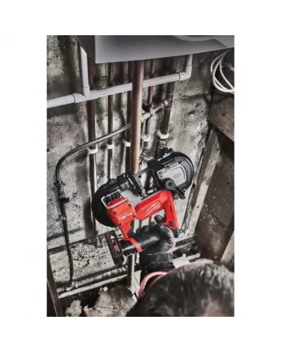 M12 FUEL™ Субкомпактная ленточная пила 64 мм M12 FBS64-402C Milwaukee