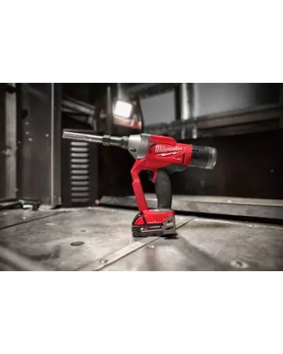 Аккумуляторный заклепочник M18 ONEFLT-0X Milwaukee