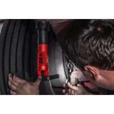 Аккумуляторный светодиодный фонарь с наклонным световым блоком, заряжаемый через USB Milwaukee L4 SL550-301 (Арт. 4933478869)