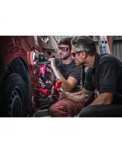 Аккумуляторный светодиодный фонарь для цветоподбора Milwaukee M12 CML-401 (Арт. 4933479366)