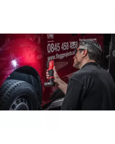 Аккумуляторный светодиодный фонарь для цветоподбора Milwaukee M12 CML-401 (Арт. 4933479366)