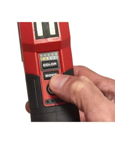 Аккумуляторный светодиодный фонарь для цветоподбора Milwaukee M12 CML-401 (Арт. 4933479366)