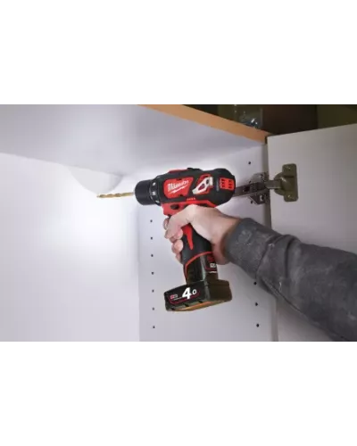 Аккумуляторная безударная дрель-шуруповерт Milwaukee M12 BDD-201C (Арт. 4933479439)
