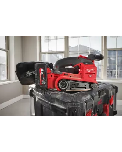 Аккумуляторная ленточная шлифовальная машина Milwaukee M18 FBTS75-502X FUEL (Арт. 4933479615)