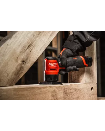 Аккумуляторная вибрационная шлифовальная машина Milwaukee M12 FDSS-0B (Арт. 4933479680)