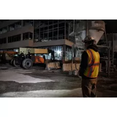 Фонарь аккумуляторный заряжаемый через USB L4 HL-301 Milwaukee