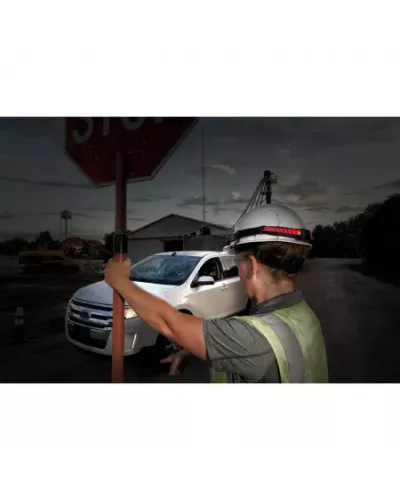 Аккумуляторный налобный, светодиодный фонарь, заряжаемый через USB Milwaukee L4 HL-VIS-301 (Арт. 4933479768)