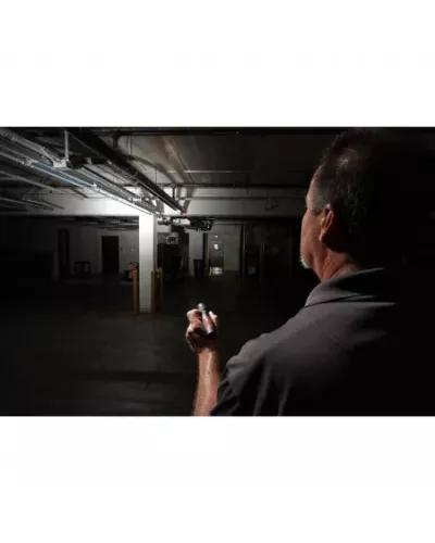 Аккумуляторный светодиодный фонарь, заряжаемый через USB Milwaukee L4 TMLED-301 (Арт. 4933479769)