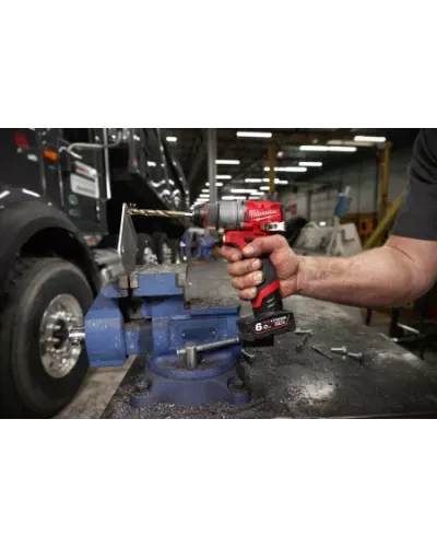 Дрель ударная аккумуляторная субкомпактная M12 FPD2-202X Milwaukee