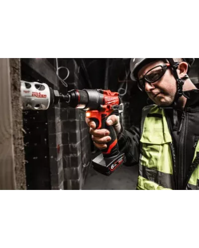 Аккумуляторная дрель-шуруповерт M12 FDD2-202X Milwaukee