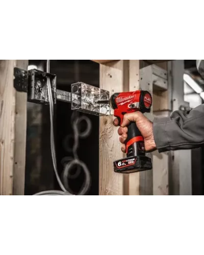 Аккумуляторный субкомпактный импульсный винтоверт Milwaukee M12 FID2-602X FUEL  (Арт. 4933479878)