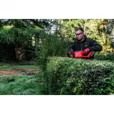 Аккумуляторный кусторез Milwaukee M18 FHT45-802 FUEL (Арт. 4933480113)