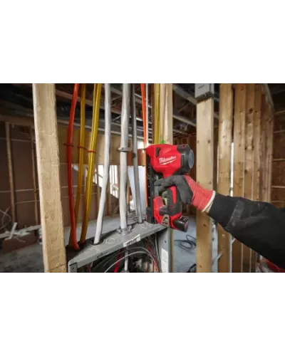 Аккумуляторный субкомпактный степлер для кабеля Milwaukee M12 BCST-0 (Арт. 4933480488)