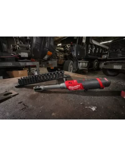 Аккумуляторная сквозная удлиненная импульсная трещотка INSIDER™ Milwaukee M12 FPTR-202X FUEL (Арт. 4933480754)