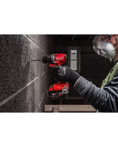 Дрель-шуруповерт аккумуляторная ударная M18 BLPDRC-202C Milwaukee