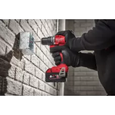 MILWAUKEE Акк. ударная дрель-шуруповерт M18 BLPDRC-202C, арт. 4933492822, шт