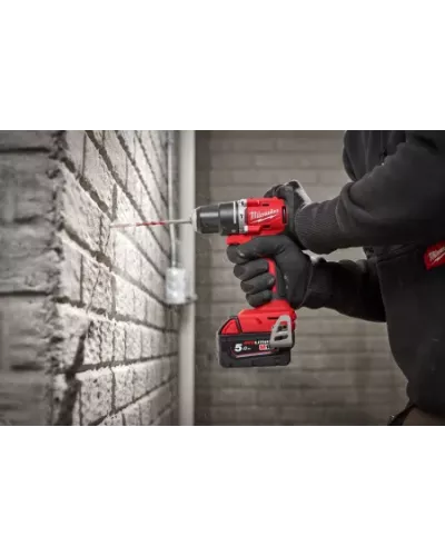 Дрель-шуруповерт аккумуляторная ударная M18 BLPDRC-502C Milwaukee