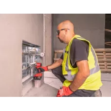 Аккумуляторный винтовёрт M18 BLIDRC-402C Milwaukee