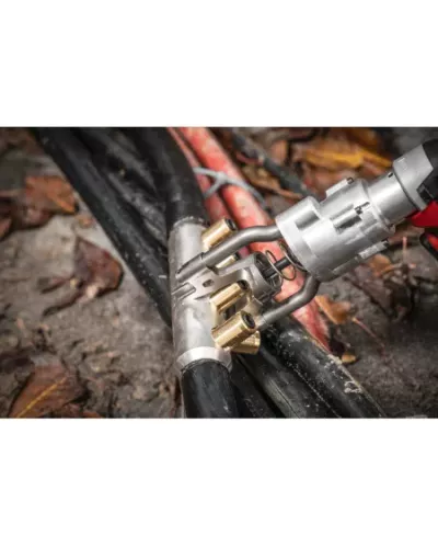 Аккумуляторный инструмент M18 BSBT-202X для болтовых соединителей/наконечников Milwaukee