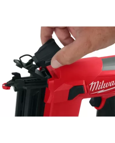 Аккумуляторный нейлер M12 FCN18GS-202X Milwaukee