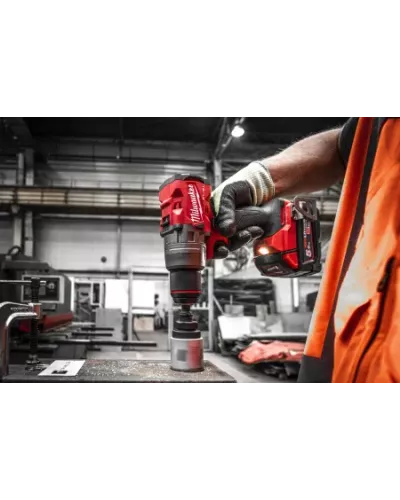 Аккумуляторная ударная дрель-шуруповерт Milwaukee M18 FPD3-0 (Арт. 4933498060)