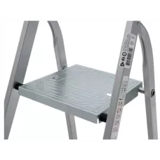 Стремянка алюминиевая  5 ступеней NV 111 Новая высота 1110105