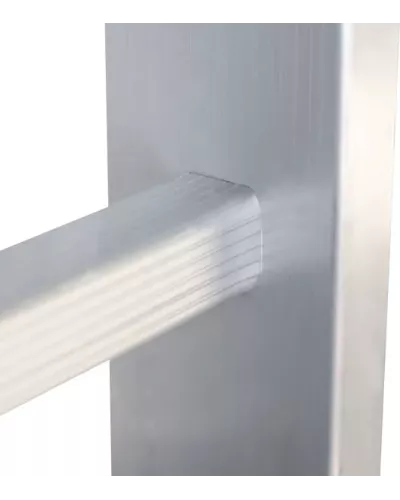 Лестница алюминиевая односекционная 7 ступеней NV 221 Новая высота 2210107