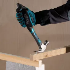 Молоток-гвоздодер GROSS, 450 г, фибергласовая трехкомпонентная рукоятка 10475