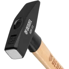 Молоток слесарный DENZEL 600 г, кованый квадратный боек, буковая рукоятка