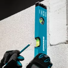 Уровень алюминиевый GROSS, 400 мм, усиленный с ударопрочными заглушками, 3 глазка 34324