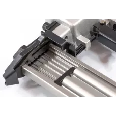 Нейлер пневматический для гвоздей от 10 до 32 мм MATRIX 57405