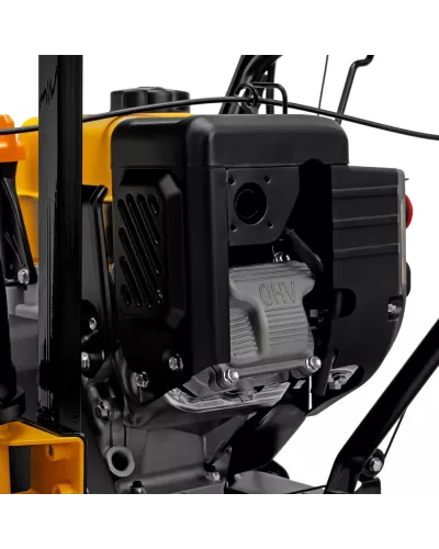 Бензиновая снегоуборочная машина SBM 610S PRO, 212 cc, электростартер, фара, обогрев Denzel