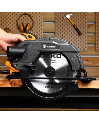 Пила циркулярная DKCS2400-210 DEKO 063-4319
