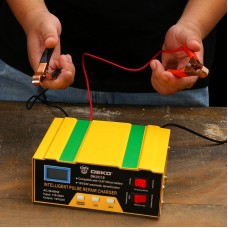 Зарядное устройство DKCC10 DEKO 051-8053