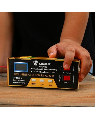 Зарядное устройство DKCC10 DEKO 051-8053