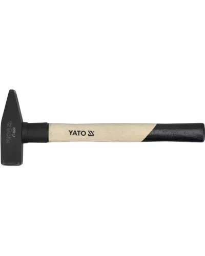 Молоток слесарный с деревянной ручкой 1000гр 